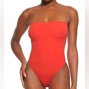 SKIMS Fits Everybody Red Bodysuit XS